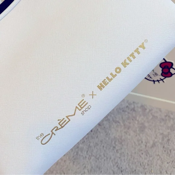 NWT The Crème Shop x Hello Kitty Travel Makeup Pouch - Picture 6 of 6
